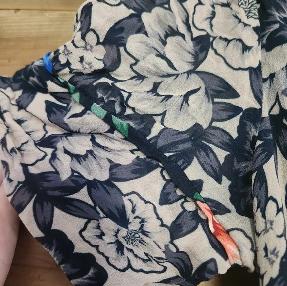 Johnny Was Micha Mixed Floral Print Wrap Dress Size L - Picture 8 of 10